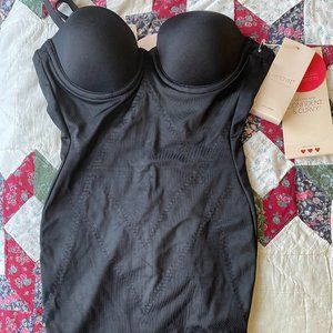Victoria's Secret Power Figure Shaping Slip NWT 34B